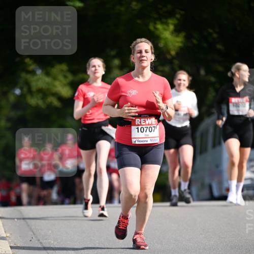 08.06.2024 - REWE Women's Run Dr. Thomas Lammeyer http://msf.ph/oto/6250564 09.06.2024 09:47:18 Laufen 10707 meine-sportfotos.de