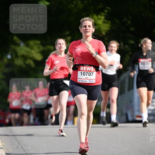 08.06.2024 - REWE Women's Run Dr. Thomas Lammeyer http://msf.ph/oto/6250565 09.06.2024 09:47:18 Laufen 10707 meine-sportfotos.de