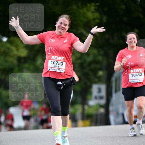 08.06.2024 - REWE Women's Run Dr. Thomas Lammeyer http://msf.ph/oto/6250893 09.06.2024 09:48:05 Laufen 10753, 10453 meine-sportfotos.de