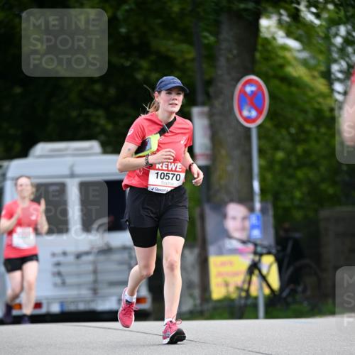 08.06.2024 - REWE Women's Run Dr. Thomas Lammeyer http://msf.ph/oto/6250964 09.06.2024 09:48:19 Laufen 10570 meine-sportfotos.de