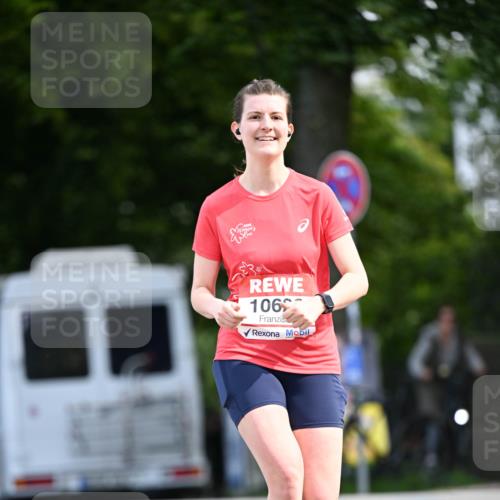 08.06.2024 - REWE Women's Run Dr. Thomas Lammeyer http://msf.ph/oto/6251022 09.06.2024 09:48:29 Laufen 106 meine-sportfotos.de