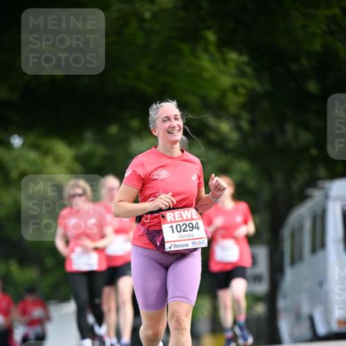 08.06.2024 - REWE Women's Run Dr. Thomas Lammeyer http://msf.ph/oto/6251036 09.06.2024 09:48:35 Laufen 10294 meine-sportfotos.de