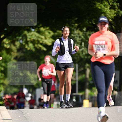 08.06.2024 - REWE Women's Run Dr. Thomas Lammeyer http://msf.ph/oto/6251117 09.06.2024 09:48:54 Laufen 10761 meine-sportfotos.de
