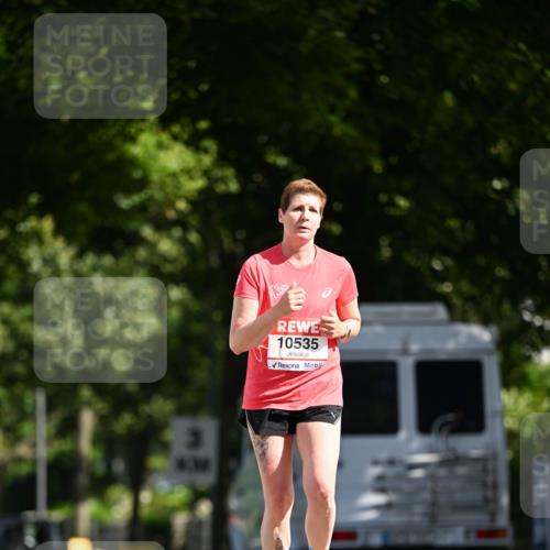 08.06.2024 - REWE Women's Run Dr. Thomas Lammeyer http://msf.ph/oto/6251302 09.06.2024 09:49:38 Laufen 10535 meine-sportfotos.de