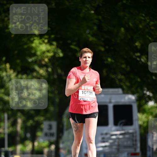 08.06.2024 - REWE Women's Run Dr. Thomas Lammeyer http://msf.ph/oto/6251303 09.06.2024 09:49:38 Laufen 10535 meine-sportfotos.de