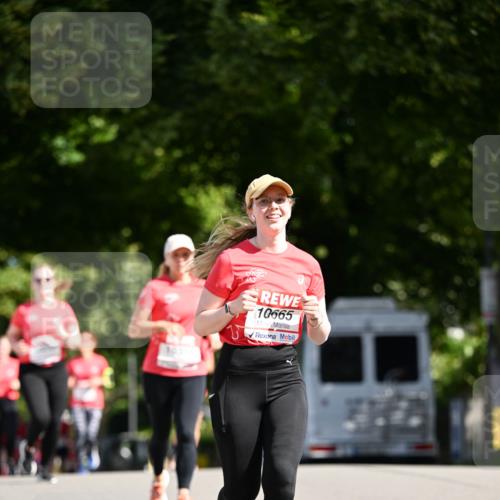 08.06.2024 - REWE Women's Run Dr. Thomas Lammeyer http://msf.ph/oto/6251986 09.06.2024 09:51:29 Laufen 10665 meine-sportfotos.de