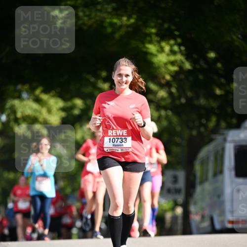 08.06.2024 - REWE Women's Run Dr. Thomas Lammeyer http://msf.ph/oto/6252069 09.06.2024 09:51:42 Laufen 10733 meine-sportfotos.de