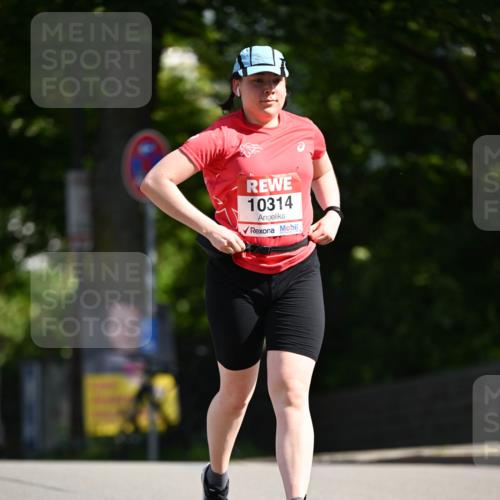 08.06.2024 - REWE Women's Run Dr. Thomas Lammeyer http://msf.ph/oto/6252250 09.06.2024 09:52:03 Laufen 10314 meine-sportfotos.de