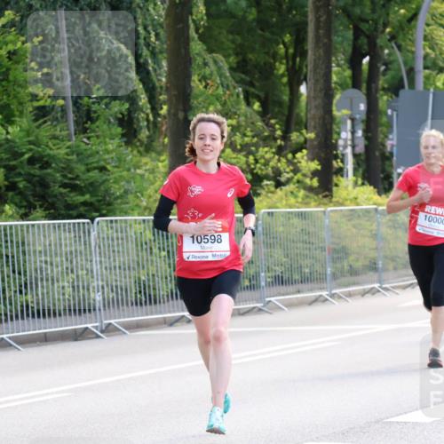 08.06.2024 - REWE Women's Run Strokosch-Dieckow http://msf.ph/oto/6256879 09.06.2024 09:45:32 Laufen 10598, 10000, 10704 meine-sportfotos.de