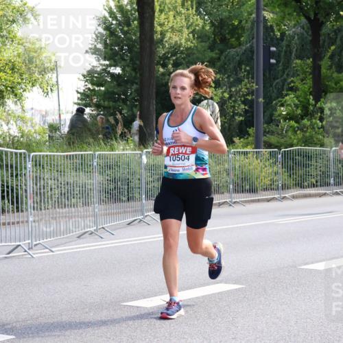 08.06.2024 - REWE Women's Run Strokosch-Dieckow http://msf.ph/oto/6257045 09.06.2024 09:47:51 Laufen 10504, 10163 meine-sportfotos.de