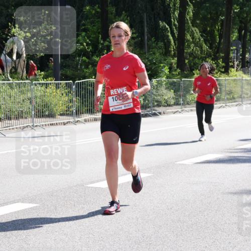 08.06.2024 - REWE Women's Run Strokosch-Dieckow http://msf.ph/oto/6257267 09.06.2024 09:49:51 Laufen 10, 1074 meine-sportfotos.de