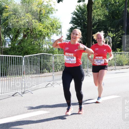 08.06.2024 - REWE Women's Run Strokosch-Dieckow http://msf.ph/oto/6257346 09.06.2024 09:50:18 Laufen 10769, 10735 meine-sportfotos.de