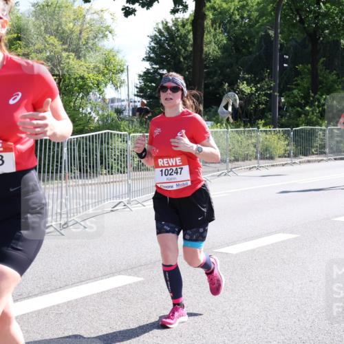 08.06.2024 - REWE Women's Run Strokosch-Dieckow http://msf.ph/oto/6257520 09.06.2024 09:51:00 Laufen 608, 10247, 10714 meine-sportfotos.de
