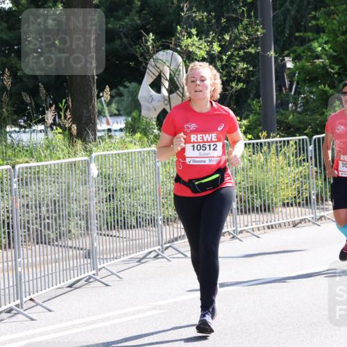 08.06.2024 - REWE Women's Run Strokosch-Dieckow http://msf.ph/oto/6257792 09.06.2024 09:52:45 Laufen 10512, 10758 meine-sportfotos.de