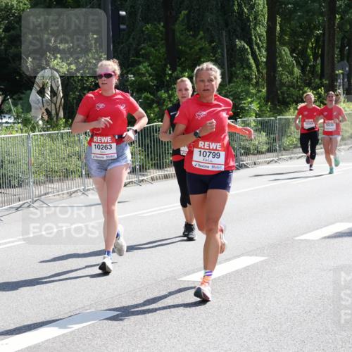 08.06.2024 - REWE Women's Run Strokosch-Dieckow http://msf.ph/oto/6257855 09.06.2024 09:53:03 Laufen 10263, 10799, 10369, 10038 meine-sportfotos.de