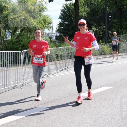 08.06.2024 - REWE Women's Run Strokosch-Dieckow http://msf.ph/oto/6257910 09.06.2024 09:53:13 Laufen 10043, 1002, 10117 meine-sportfotos.de