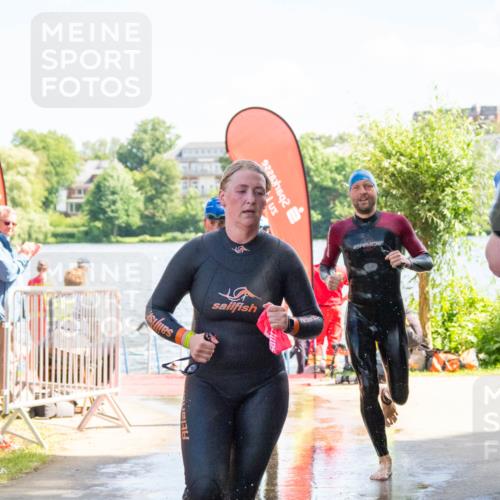 16.06.2024 - 7 Türme Triathlon MichiJ http://msf.ph/oto/6265218 16.06.2024 11:13:40 Schwimmen 40, 48, 152, 157, 164, 171, 188, 253, 259, 279, 295 meine-sportfotos.de