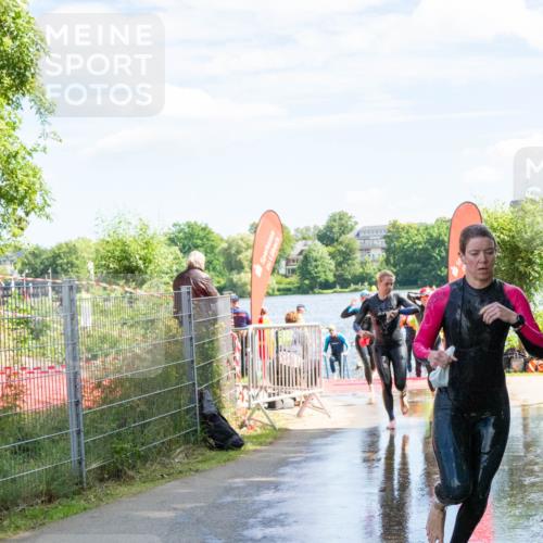 16.06.2024 - 7 Türme Triathlon MichiJ http://msf.ph/oto/6265520 16.06.2024 11:16:31 Schwimmen 22, 30, 37, 158, 175, 193, 199, 217, 231, 283, 289 meine-sportfotos.de