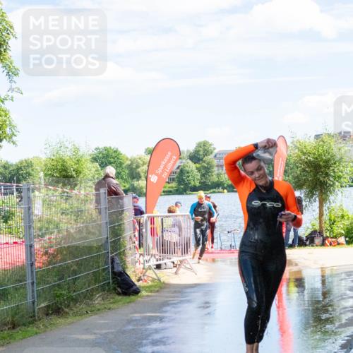 16.06.2024 - 7 Türme Triathlon MichiJ http://msf.ph/oto/6265535 16.06.2024 11:16:39 Schwimmen 22, 30, 37, 158, 175, 199, 217, 230, 231, 289, 298 meine-sportfotos.de
