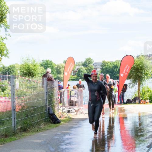 16.06.2024 - 7 Türme Triathlon MichiJ http://msf.ph/oto/6265596 16.06.2024 11:17:14 Schwimmen 22, 27, 165, 186, 227, 230, 237, 242, 272, 289, 298, 618 meine-sportfotos.de