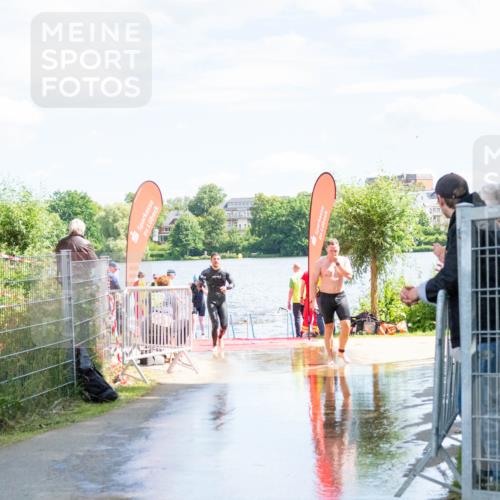 16.06.2024 - 7 Türme Triathlon MichiJ http://msf.ph/oto/6265960 16.06.2024 11:20:52 Schwimmen 29, 149, 176, 179, 222, 243, 611 meine-sportfotos.de