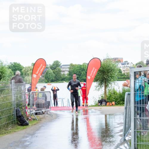 16.06.2024 - 7 Türme Triathlon MichiJ http://msf.ph/oto/6266189 16.06.2024 11:24:34 Schwimmen 161, 257 meine-sportfotos.de