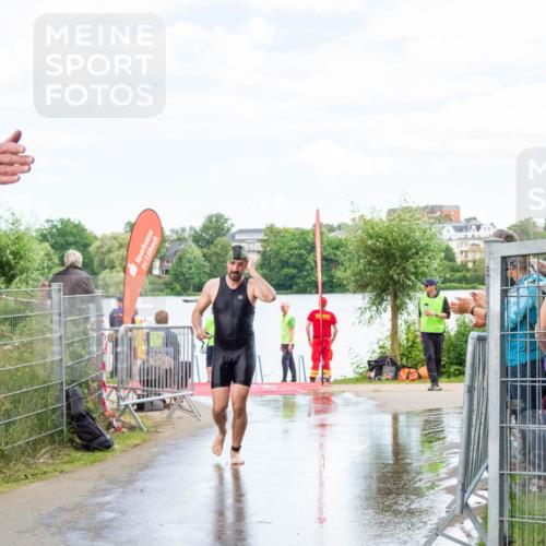 16.06.2024 - 7 Türme Triathlon MichiJ http://msf.ph/oto/6266309 16.06.2024 11:25:31 Schwimmen 265 meine-sportfotos.de