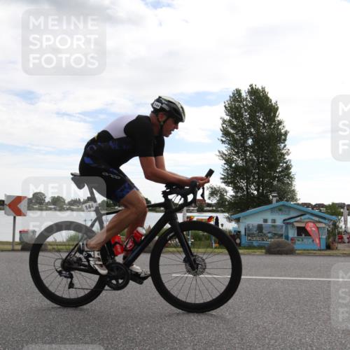 16.06.2024 - 26. Vierlanden-Triathlon Jannik Wohlers http://msf.ph/oto/6266471 16.06.2024 10:15:06 Radfahren 39, 144, 221 meine-sportfotos.de