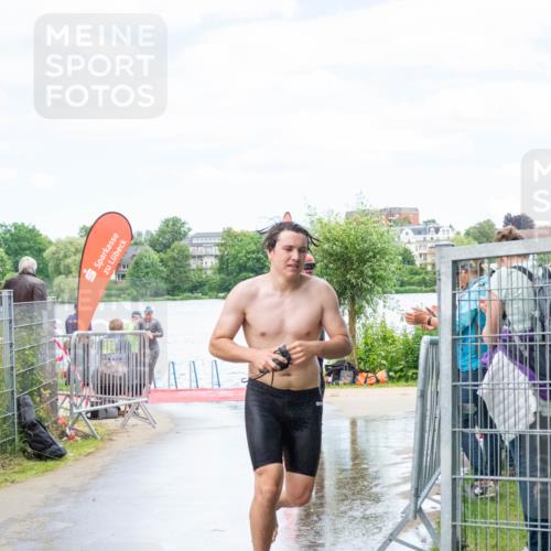 16.06.2024 - 7 Türme Triathlon MichiJ http://msf.ph/oto/6266559 16.06.2024 11:28:20 Schwimmen 236, 251, 258, 266 meine-sportfotos.de