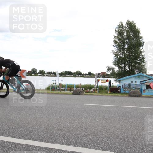 16.06.2024 - 26. Vierlanden-Triathlon Jannik Wohlers http://msf.ph/oto/6266657 16.06.2024 10:19:51 Radfahren 7, 198, 1278 meine-sportfotos.de
