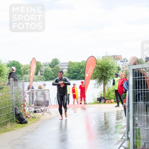 16.06.2024 - 7 Türme Triathlon MichiJ http://msf.ph/oto/6266780 16.06.2024 11:35:05 Schwimmen 244 meine-sportfotos.de