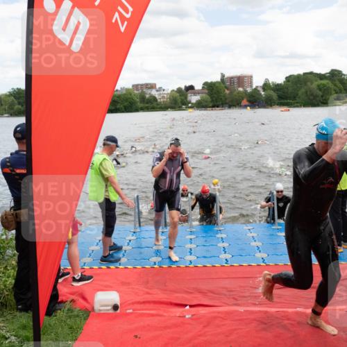 16.06.2024 - 7 Türme Triathlon MichiJ http://msf.ph/oto/6267130 16.06.2024 11:53:20 Schwimmen 315, 325, 346, 381, 397, 398, 441, 445, 450, 456, 462, 472, 489, 520, 539, 572, 593, 614, 620 meine-sportfotos.de