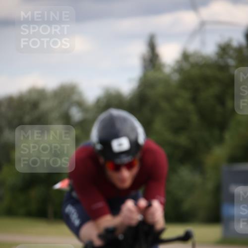 16.06.2024 - 26. Vierlanden-Triathlon Jannik Wohlers http://msf.ph/oto/6267327 16.06.2024 10:41:16 Radfahren 71, 86, 217 meine-sportfotos.de