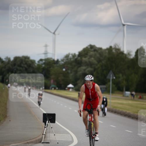 16.06.2024 - 26. Vierlanden-Triathlon Jannik Wohlers http://msf.ph/oto/6267352 16.06.2024 10:38:52 Radfahren 19, 62 meine-sportfotos.de