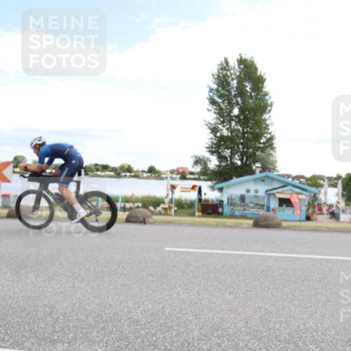 16.06.2024 - 26. Vierlanden-Triathlon Jannik Wohlers http://msf.ph/oto/6267415 16.06.2024 11:00:32 Radfahren 29, 149, 193 meine-sportfotos.de