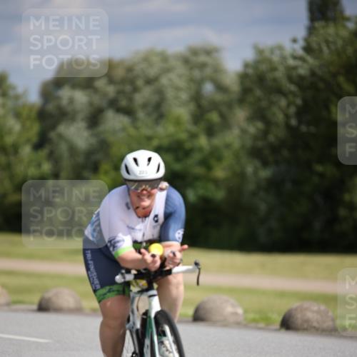 16.06.2024 - 26. Vierlanden-Triathlon Jannik Wohlers http://msf.ph/oto/6267990 16.06.2024 10:54:42 Radfahren 26, 29, 32, 35, 195, 223 meine-sportfotos.de