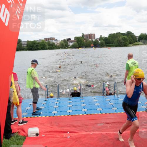 16.06.2024 - 7 Türme Triathlon MichiJ http://msf.ph/oto/6268173 16.06.2024 11:53:36 Schwimmen 133, 309, 325, 346, 381, 397, 398, 445, 450, 456, 472, 520, 539, 572, 584, 593, 620 meine-sportfotos.de