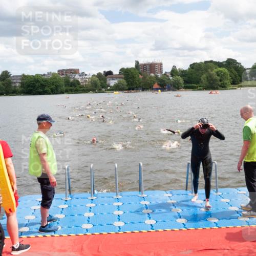 16.06.2024 - 7 Türme Triathlon MichiJ http://msf.ph/oto/6268286 16.06.2024 11:54:07 Schwimmen 133, 309, 318, 340, 342, 385, 445, 461, 498, 509, 524, 528, 547, 584, 607 meine-sportfotos.de