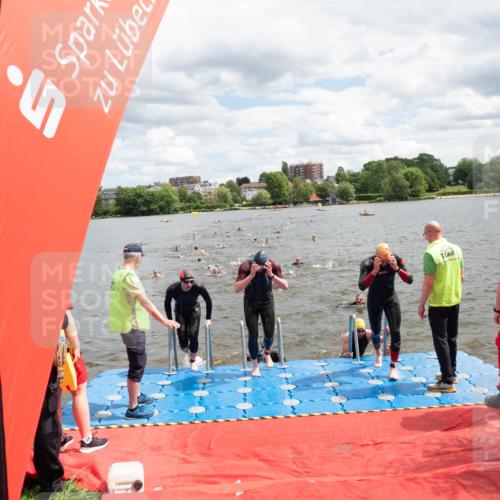 16.06.2024 - 7 Türme Triathlon MichiJ http://msf.ph/oto/6268457 16.06.2024 11:54:45 Schwimmen 310, 311, 318, 321, 342, 364, 383, 388, 394, 412, 420, 446, 461, 484, 490, 501, 524, 528, 533, 543, 547, 585, 610 meine-sportfotos.de