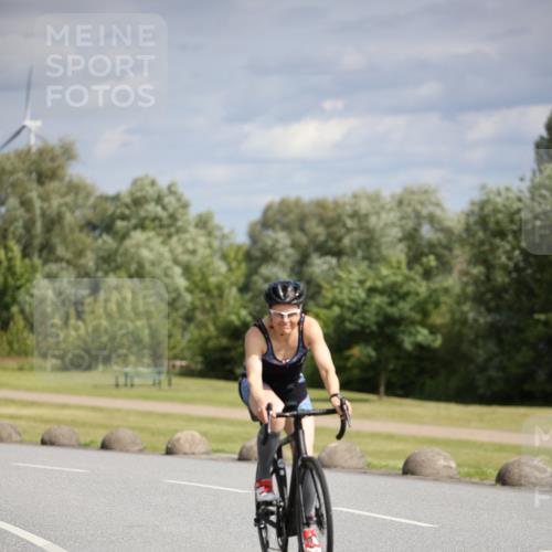 16.06.2024 - 26. Vierlanden-Triathlon Jannik Wohlers http://msf.ph/oto/6268485 16.06.2024 10:56:15 Radfahren 176, 184 meine-sportfotos.de