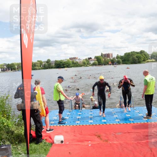 16.06.2024 - 7 Türme Triathlon MichiJ http://msf.ph/oto/6268564 16.06.2024 11:55:10 Schwimmen 311, 321, 323, 341, 353, 364, 373, 383, 386, 388, 394, 412, 420, 446, 477, 479, 484, 490, 493, 497, 514, 527, 532, 553, 563, 564, 585 meine-sportfotos.de