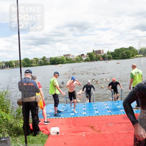 16.06.2024 - 7 Türme Triathlon MichiJ http://msf.ph/oto/6268574 16.06.2024 11:55:12 Schwimmen 311, 321, 323, 341, 353, 364, 373, 383, 386, 394, 412, 420, 446, 477, 479, 484, 490, 493, 497, 514, 527, 532, 553, 563, 564, 585 meine-sportfotos.de