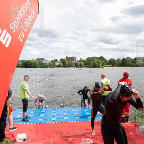 16.06.2024 - 7 Türme Triathlon MichiJ http://msf.ph/oto/6268741 16.06.2024 11:55:58 Schwimmen 320, 329, 371, 372, 384, 396, 402, 430, 437, 443, 447, 454, 463, 485, 506, 551, 599, 616 meine-sportfotos.de