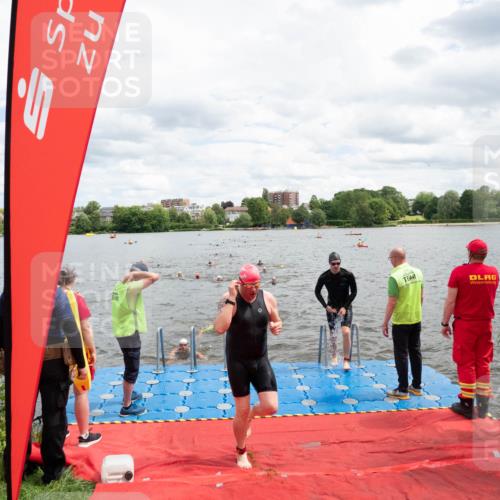 16.06.2024 - 7 Türme Triathlon MichiJ http://msf.ph/oto/6268802 16.06.2024 11:56:19 Schwimmen 374, 382, 391, 396, 404, 413, 437, 454, 481, 485, 495, 594, 599, 616 meine-sportfotos.de