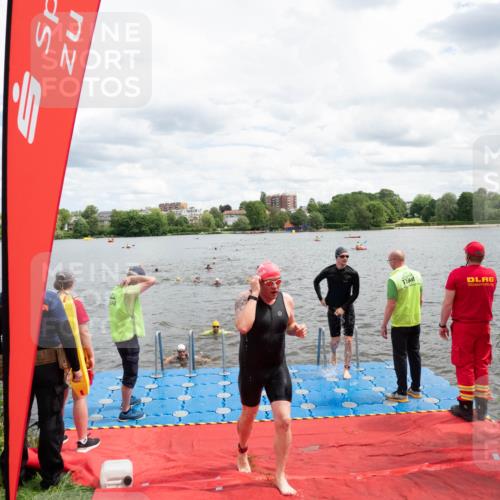 16.06.2024 - 7 Türme Triathlon MichiJ http://msf.ph/oto/6268806 16.06.2024 11:56:19 Schwimmen 374, 382, 391, 396, 404, 413, 437, 454, 481, 485, 495, 594, 599, 616 meine-sportfotos.de