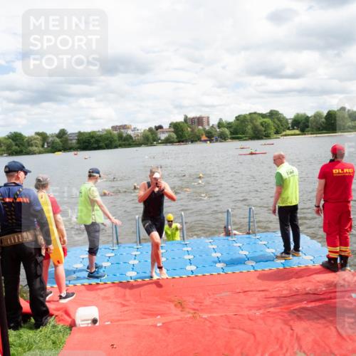 16.06.2024 - 7 Türme Triathlon MichiJ http://msf.ph/oto/6268831 16.06.2024 11:56:27 Schwimmen 374, 382, 391, 396, 404, 410, 413, 481, 485, 495, 523, 535, 575, 594, 599, 616 meine-sportfotos.de