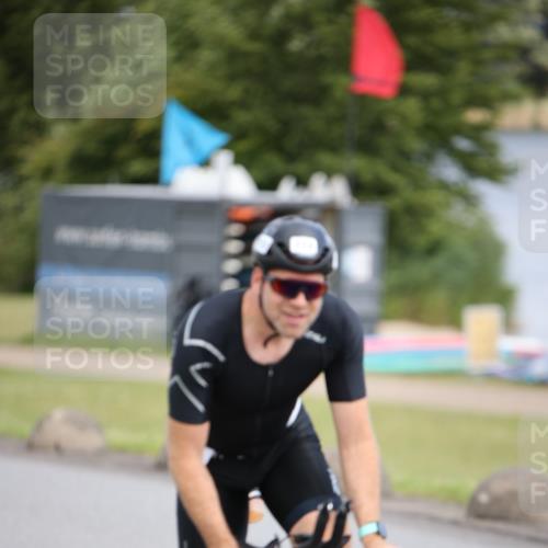 16.06.2024 - 26. Vierlanden-Triathlon Jannik Wohlers http://msf.ph/oto/6269413 16.06.2024 11:00:37 Radfahren 29, 112 meine-sportfotos.de