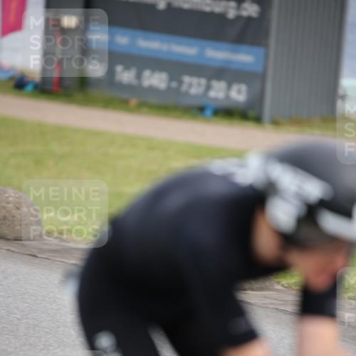 16.06.2024 - 26. Vierlanden-Triathlon Jannik Wohlers http://msf.ph/oto/6269828 16.06.2024 11:04:20 Radfahren 10, 62, 282, 287 meine-sportfotos.de
