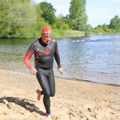 16.06.2024 - 26. Vierlanden-Triathlon Strokosch-Dieckow http://msf.ph/oto/6294090 16.06.2024 09:38:15 Schwimmen 7, 8, 9, 20, 24, 53, 71, 7, 8, 9, 20, 24, 53, 71 meine-sportfotos.de