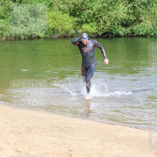 16.06.2024 - 26. Vierlanden-Triathlon Strokosch-Dieckow http://msf.ph/oto/6295750 16.06.2024 09:39:38 Schwimmen 105, 1278, 105, 1278 meine-sportfotos.de